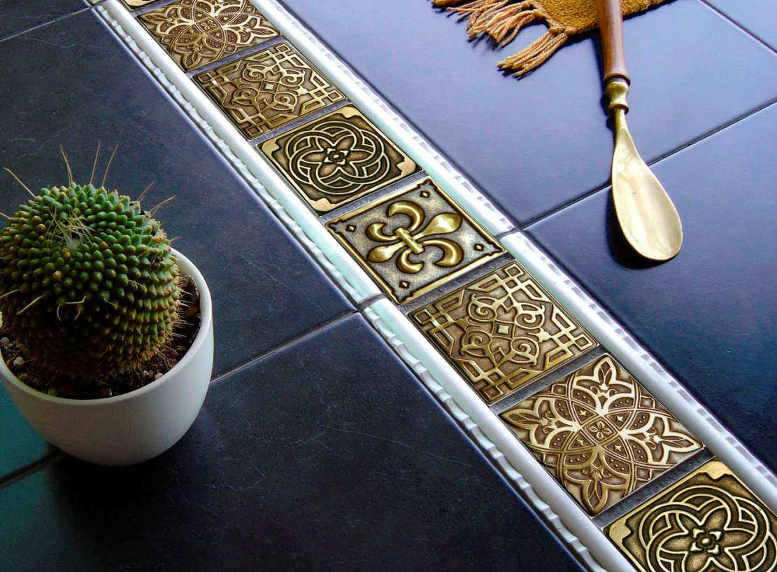 Где применяется чугунная плитка