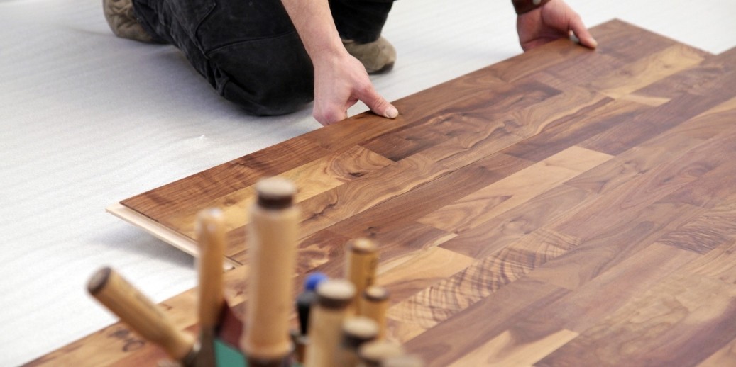 Как производится укладка массивной доски